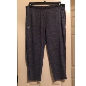 Cropped sweatpants